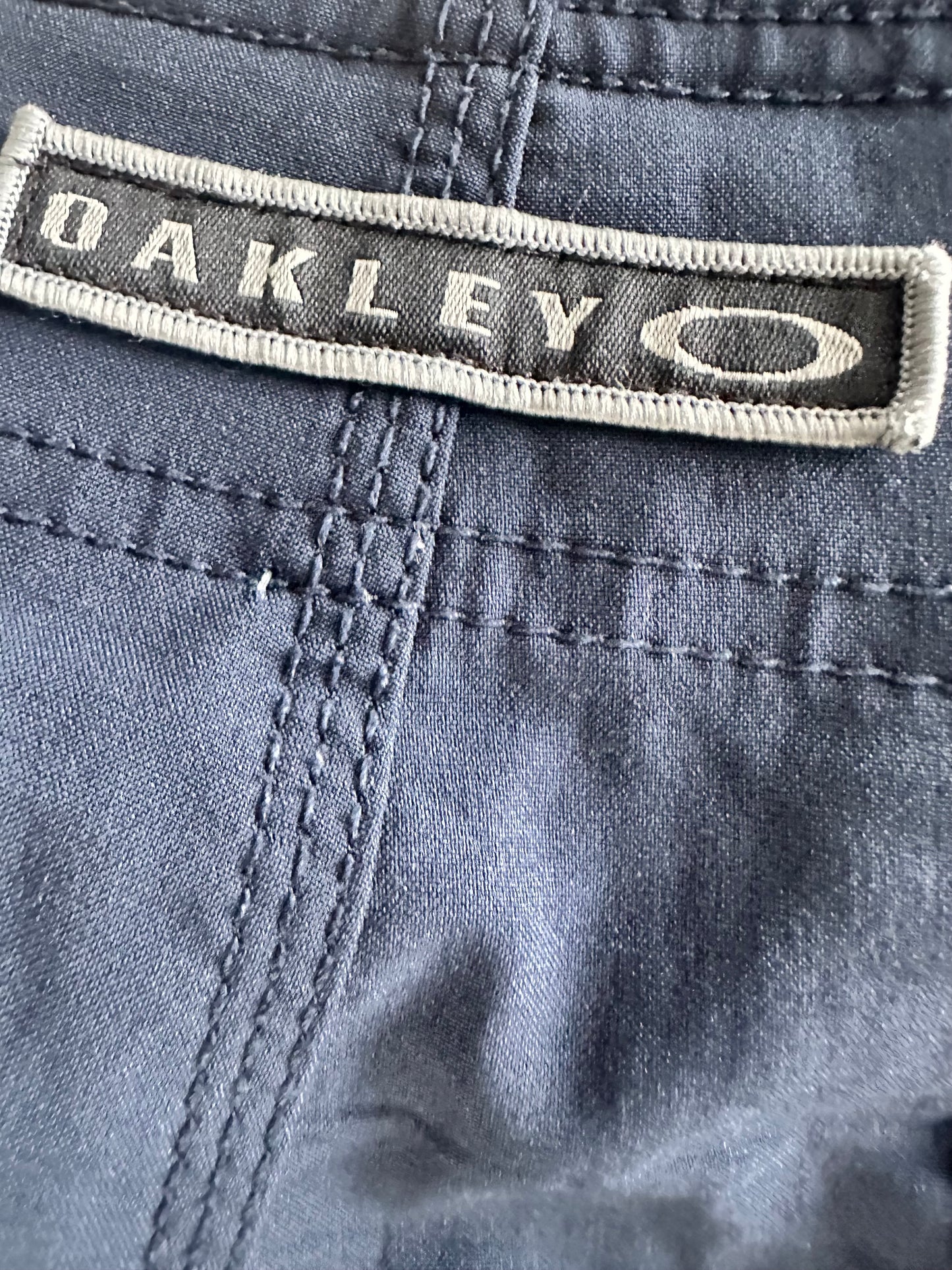 Pantaloni scurți Oakley - W34 - Bărbați