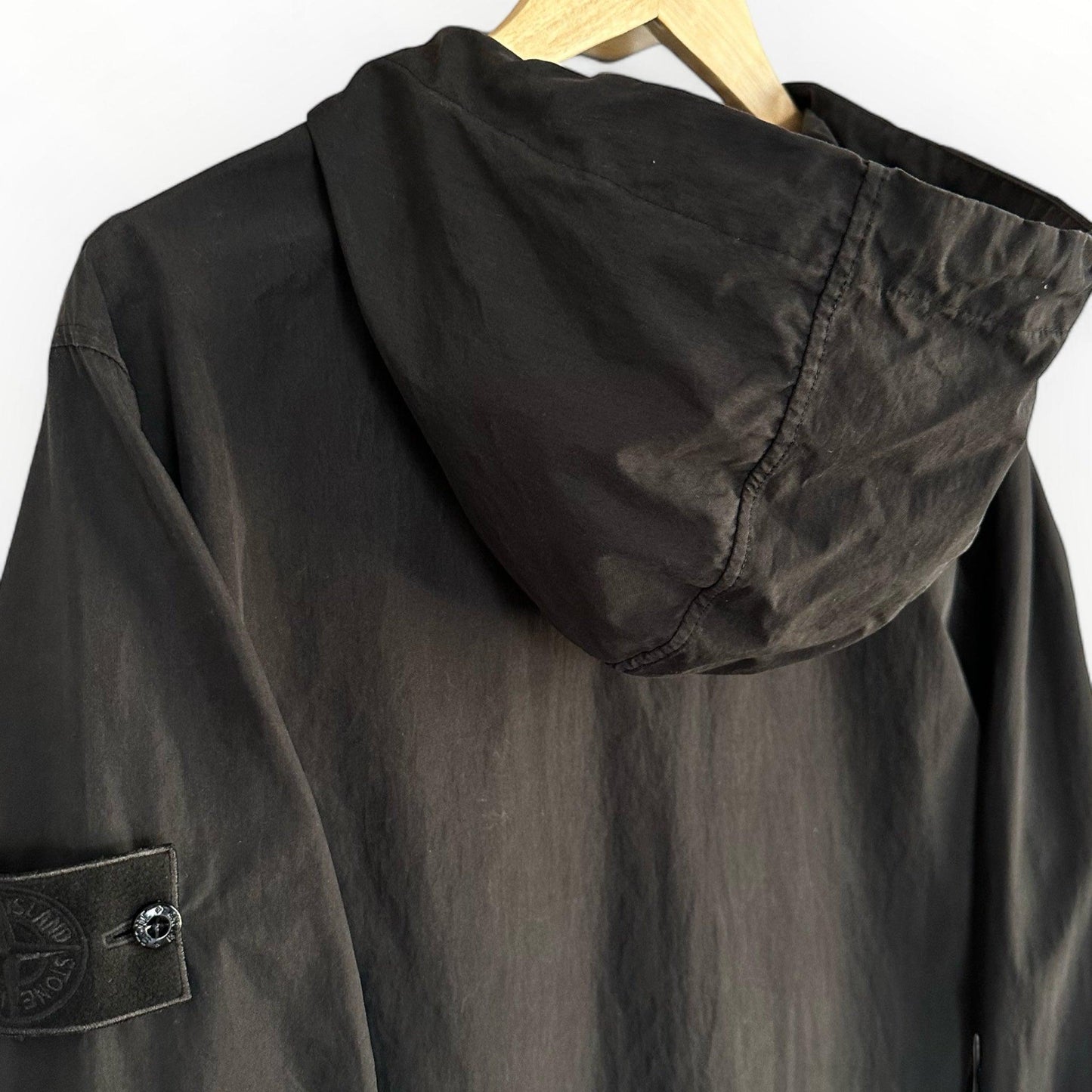 Stone Island 2019 Ghost Cotton Resin Smock - M - Bărbați - Shop Smart